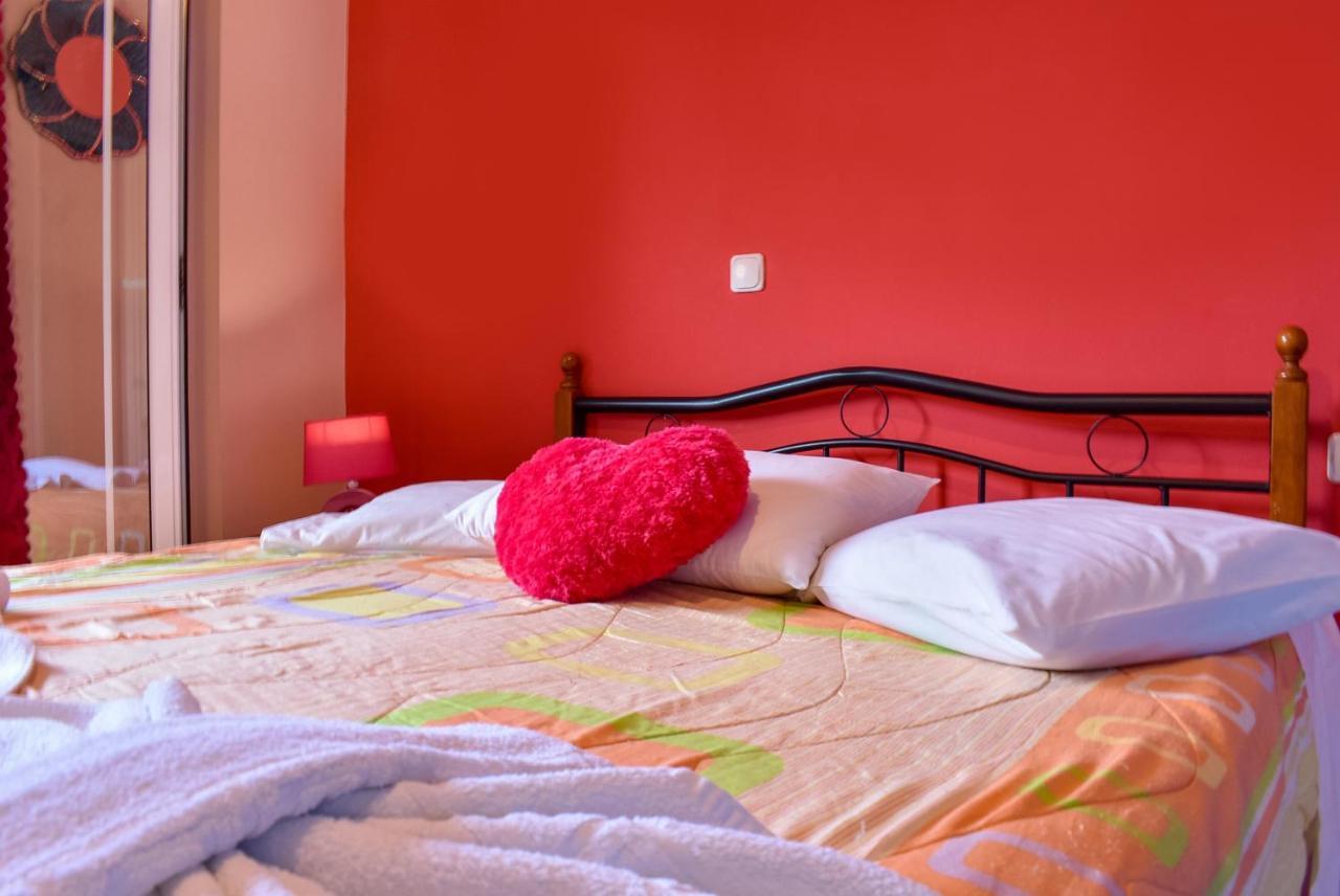 Vicky'S Village Private House Fiolitis Ngoại thất bức ảnh