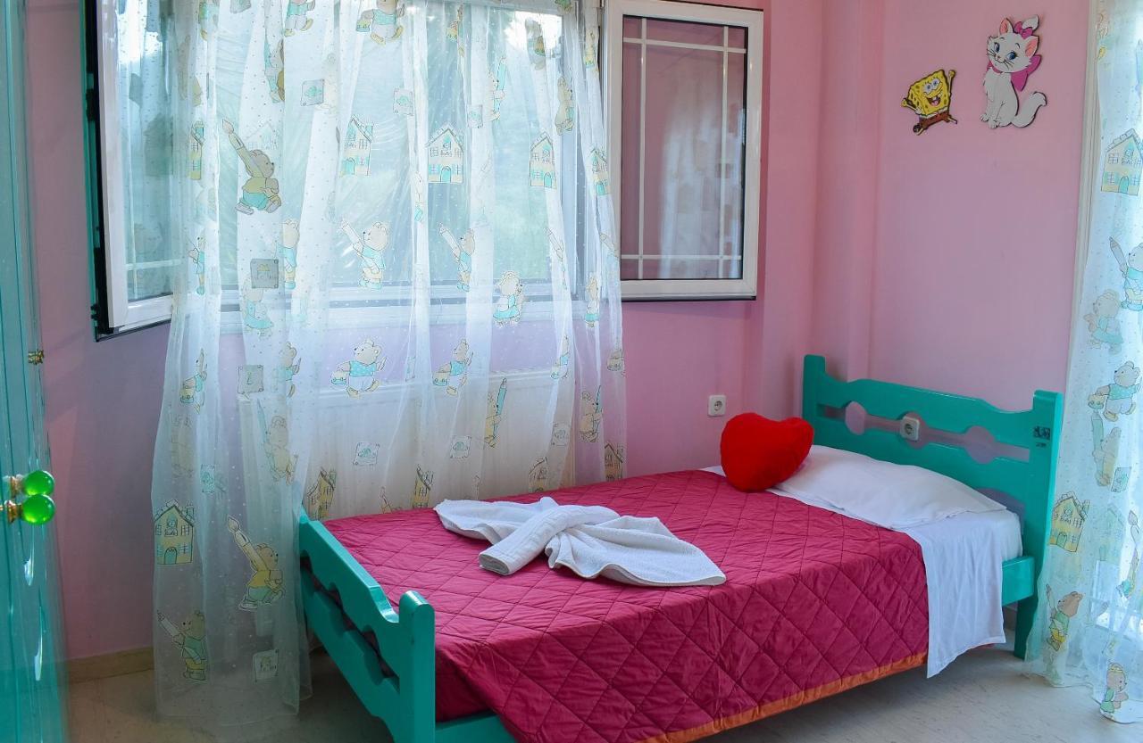 Vicky'S Village Private House Fiolitis Ngoại thất bức ảnh