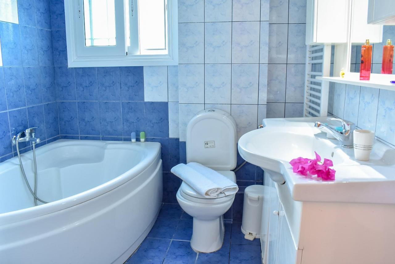 Vicky'S Village Private House Fiolitis Ngoại thất bức ảnh